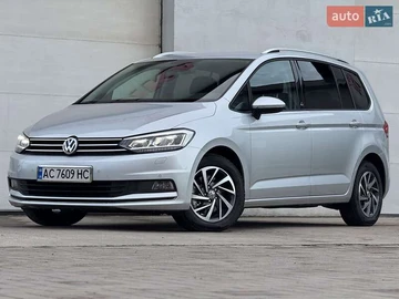 Авто Volkswagen Touran 2018 № 8216961