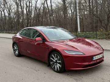 Авто Tesla Model 3 2024 № 8217189