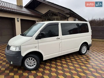Авто Volkswagen Transporter 2009 № 8217358