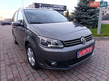 Авто Volkswagen Touran 2015 № 8217533