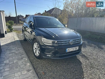 Авто Volkswagen Tiguan 2017 № 8217633