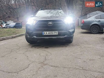 Авто Toyota Rav4 2019 № 8217649