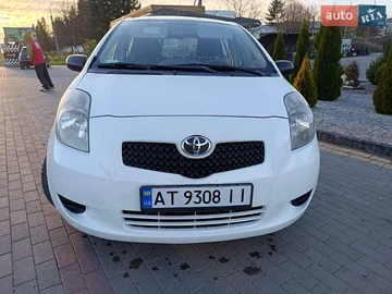 Авто Toyota Yaris 2006 № 8217740