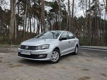 Авто Volkswagen Polo 2019 № 8217844