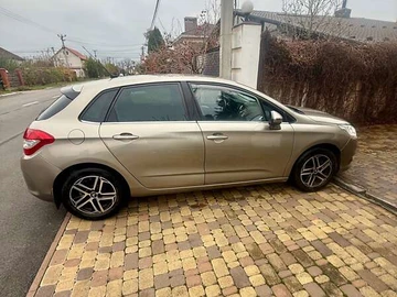 Авто Citroen C4 2012 № 8217848
