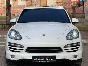Авто Porsche Cayenne 2014 № 8218004