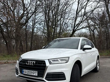 Авто Audi Q5 2018 № 8218018