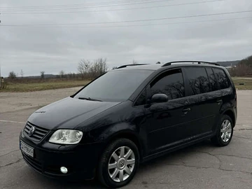 Авто Volkswagen Touran 2005 № 8218308