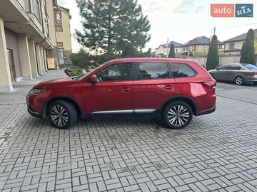Авто Mitsubishi Outlander 2019 № 8218490