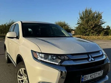Авто Mitsubishi Outlander 2015 № 8218525