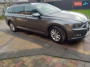 Авто Volkswagen Passat 2017 № 8218639
