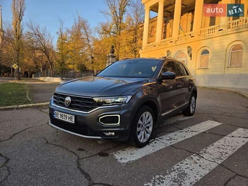 Авто Volkswagen T-Roc 2019 № 8218654