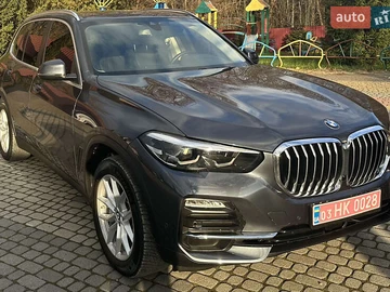 Авто BMW X5 2020 № 8218804
