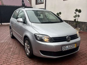 Авто Volkswagen Golf Plus 2009 № 8219033