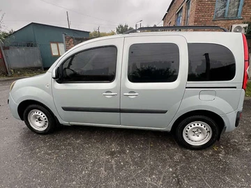 Авто Renault Kangoo 2013 № 8219186