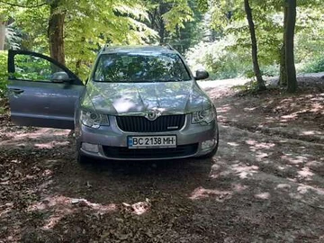 Авто Skoda Superb 2012 № 8219228