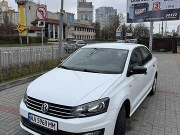 Авто Volkswagen Polo 2019 № 8219245