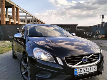 Авто Volvo S60 2012 № 8219384