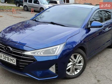 Авто Hyundai Elantra 2019 № 8219412