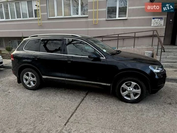 Авто Volkswagen Touareg 2011 № 8219605