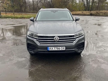 Авто Volkswagen Touareg 2019 № 8220545