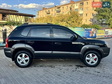 Авто Hyundai Tucson 2005 № 8221144