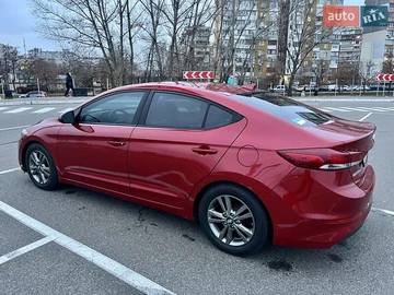 Авто Hyundai Elantra 2016 № 8221201