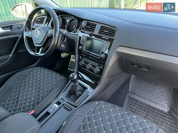 Авто Volkswagen Golf 2016 № 8221385