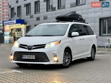 Авто Toyota Sienna 2017 № 8221452