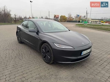 Авто Tesla Model 3 2024 № 8221737