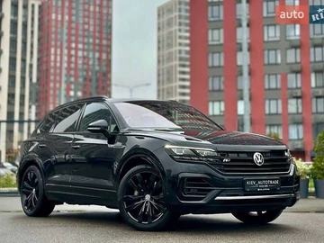 Авто Volkswagen Touareg 2019 № 8221817