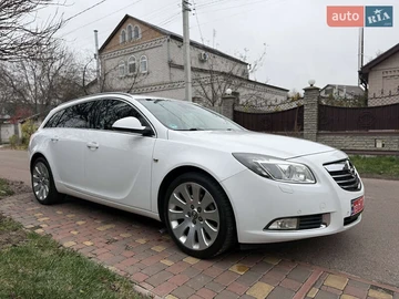 Авто Opel Insignia 2010 № 8222207