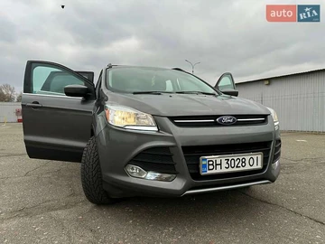Авто Ford Escape 2013 № 8222235
