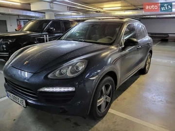 Авто Porsche Cayenne 2012 № 8222269