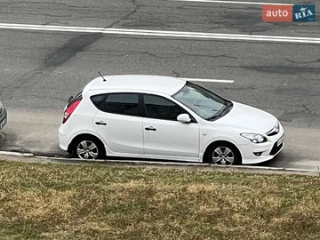 Авто Hyundai I30 2011 № 8222587
