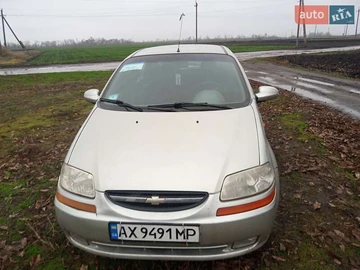 Авто Chevrolet Aveo 2004 № 8222900