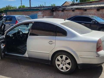 Авто Volkswagen Passat 2001 № 8222919