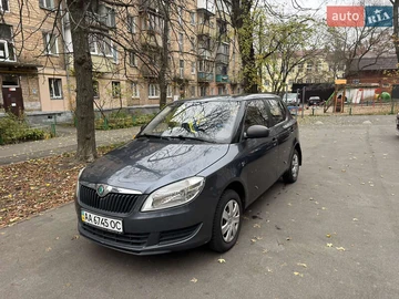 Авто Skoda Fabia 2011 № 8223115