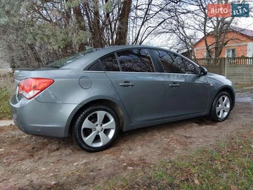 Авто Chevrolet Cruze 2010 № 8223143