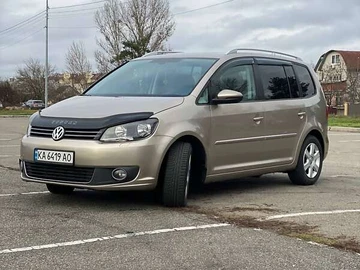 Авто Volkswagen Touran 2012 № 8223192