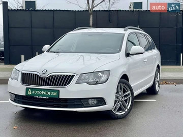 Авто Skoda Superb 2014 № 8223196