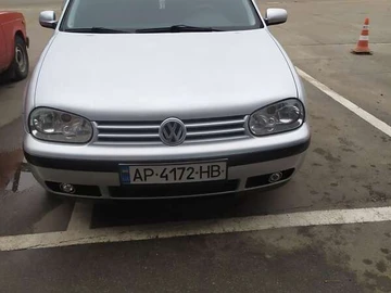 Авто Volkswagen Golf 2000 № 8223505