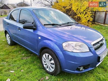 Авто Chevrolet Aveo 2007 № 8224171