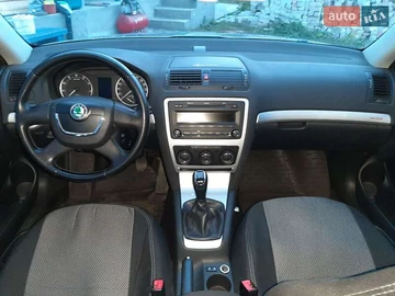 Авто Skoda Octavia Scout 2012 № 8224860