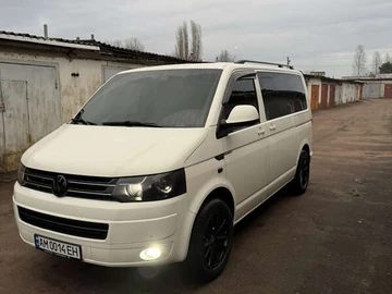 Авто Volkswagen Transporter 2009 № 8225194