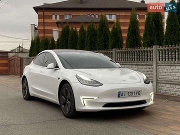 Авто Tesla Model 3 2019 № 8225229