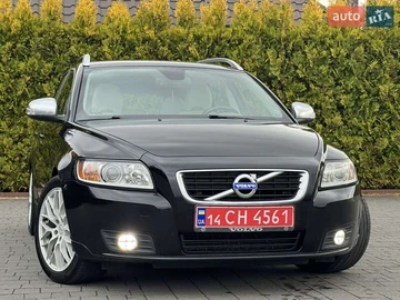 Авто Volvo V50 2011 № 8225291