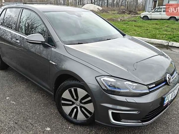 Авто Volkswagen E-Golf 2018 № 8225300