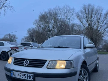Авто Volkswagen Passat 1999 № 8225529