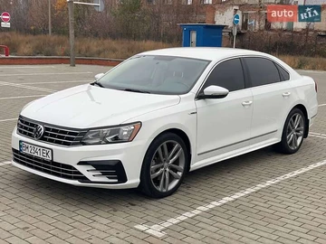 Авто Volkswagen Passat 2017 № 8225903